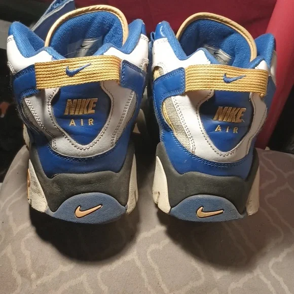 A1-Nike air barrage - Picture 4 of 5